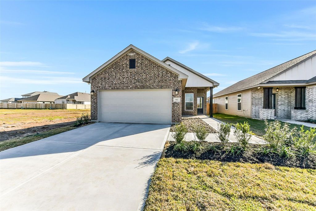 21107 Autumn Heights, Bonney, TX 77583