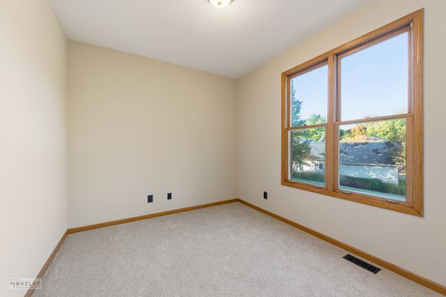 97 Crooked Creek Drive, Yorkville, IL 60560