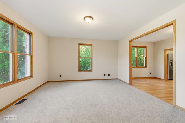 97 Crooked Creek Drive, Yorkville, IL 60560