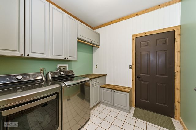 97 Crooked Creek Drive, Yorkville, IL 60560