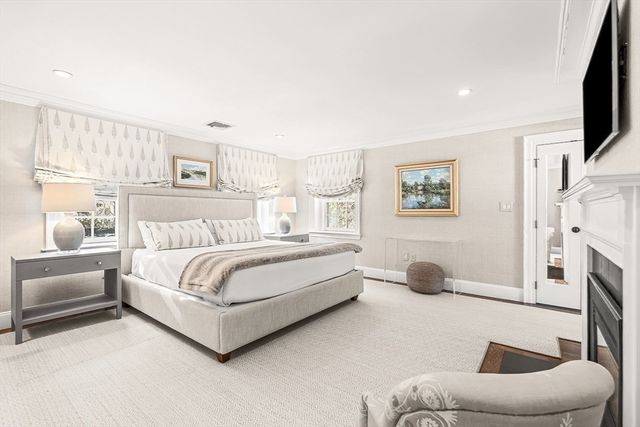 22 Valley Road, Wellesley, MA 02481