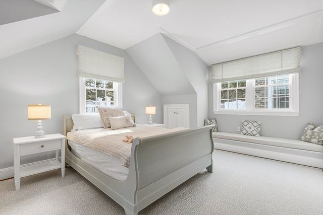 22 Valley Road, Wellesley, MA 02481