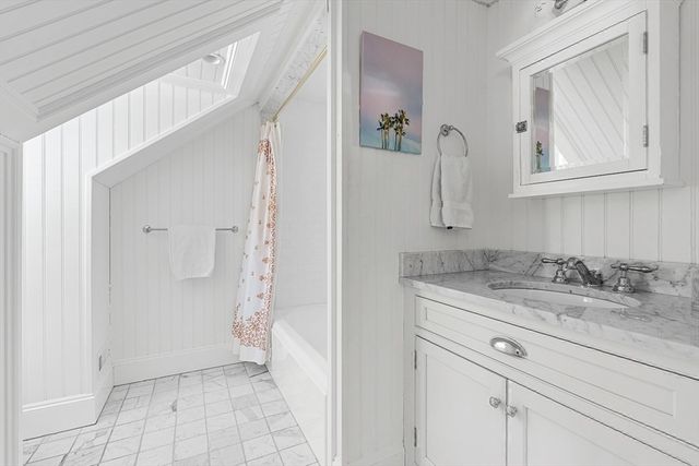 22 Valley Road, Wellesley, MA 02481