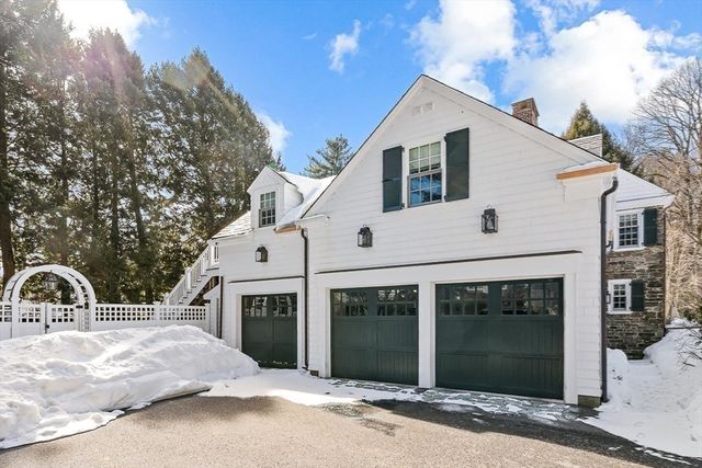 22 Valley Road, Wellesley, MA 02481