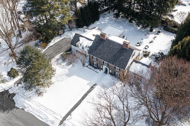 22 Valley Road, Wellesley, MA 02481