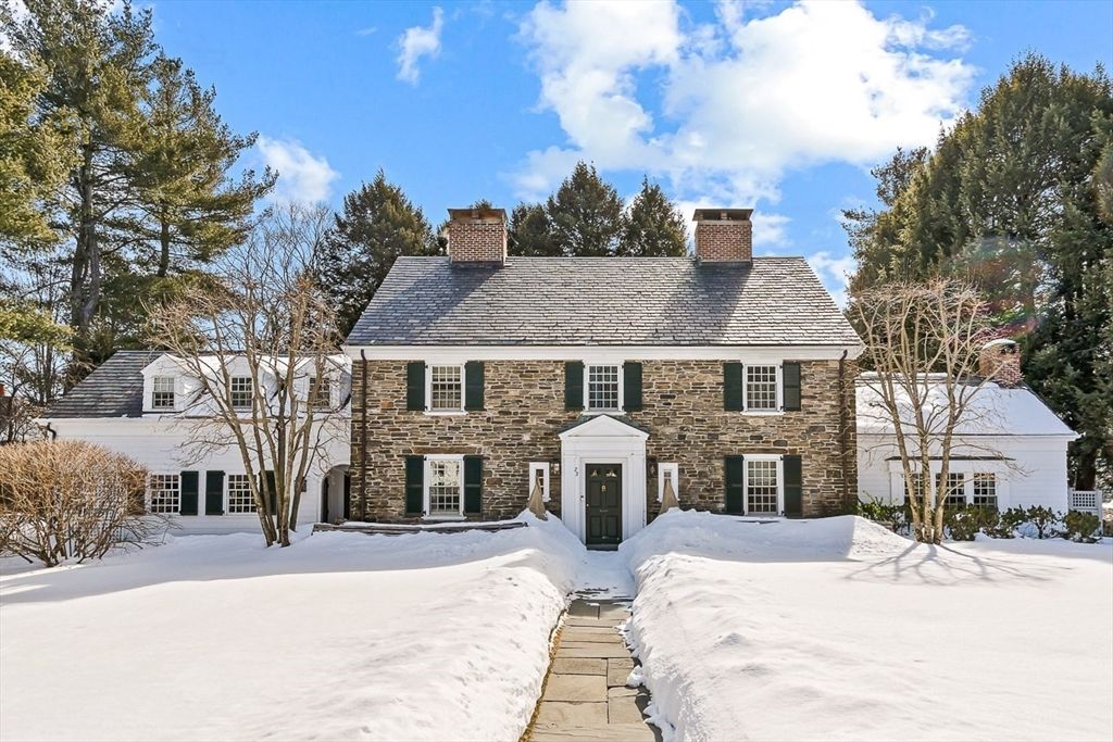 22 Valley Road, Wellesley, MA 02481
