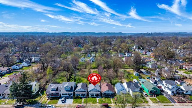 216 N 38th St, Louisville, KY 40212