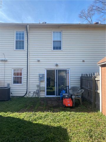 929 Still Harbor CIR, Chesapeake, VA 23320