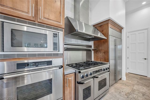 9317 Canyon Classic Drive, Las Vegas, NV 89144