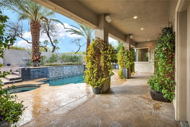9317 Canyon Classic Drive, Las Vegas, NV 89144
