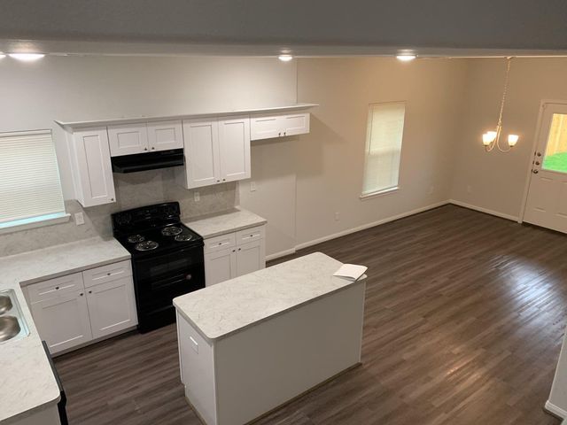 8102 Caddo A, Houston, TX 77078