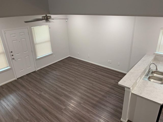 8102 Caddo A, Houston, TX 77078
