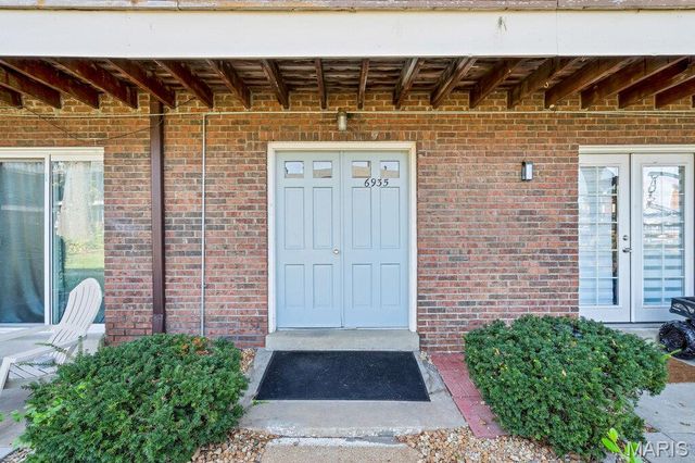 6935 Colonial Woods Drive 23, St Louis, MO 63129