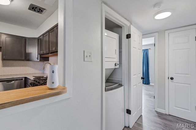 6935 Colonial Woods Drive 23, St Louis, MO 63129