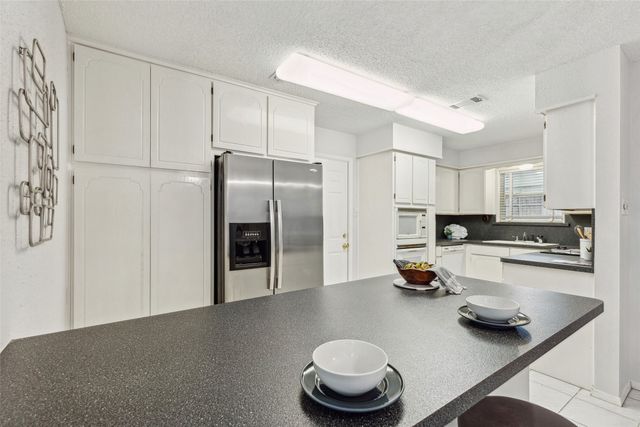 3605 Spring Valley Drive, Bedford, TX 76021