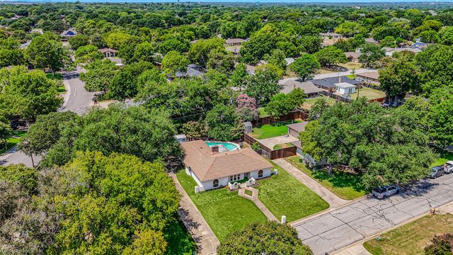 3605 Spring Valley Drive, Bedford, TX 76021