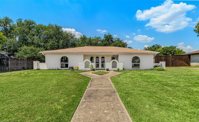 3605 Spring Valley Drive, Bedford, TX 76021