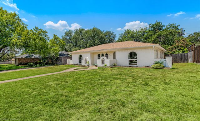 3605 Spring Valley Drive, Bedford, TX 76021