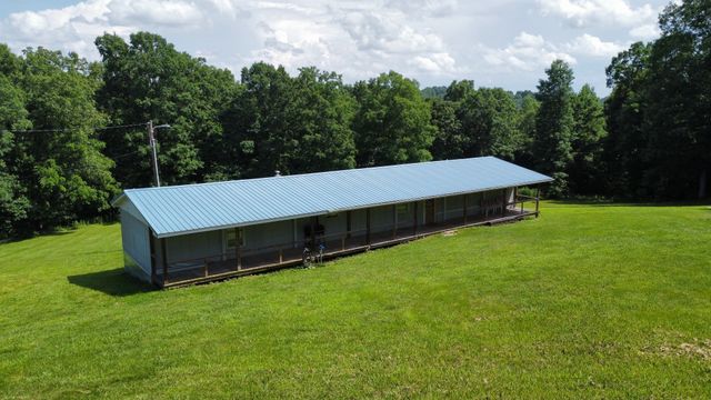 3130 Harris Cir, Palmyra, TN 37142