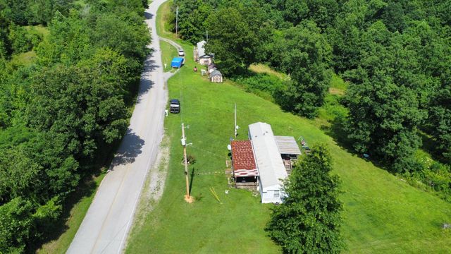 3130 Harris Cir, Palmyra, TN 37142