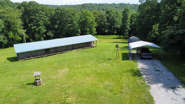 3130 Harris Cir, Palmyra, TN 37142