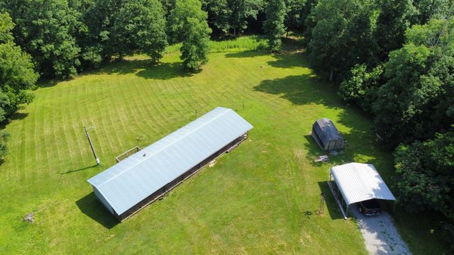 3130 Harris Cir, Palmyra, TN 37142