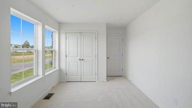2376 WIND RIVER DR, Chambersburg, PA 17202