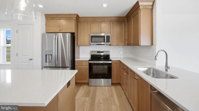 2376 WIND RIVER DR, Chambersburg, PA 17202