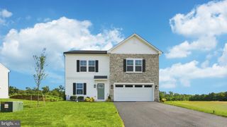 2376 WIND RIVER DR, Chambersburg, PA 17202
