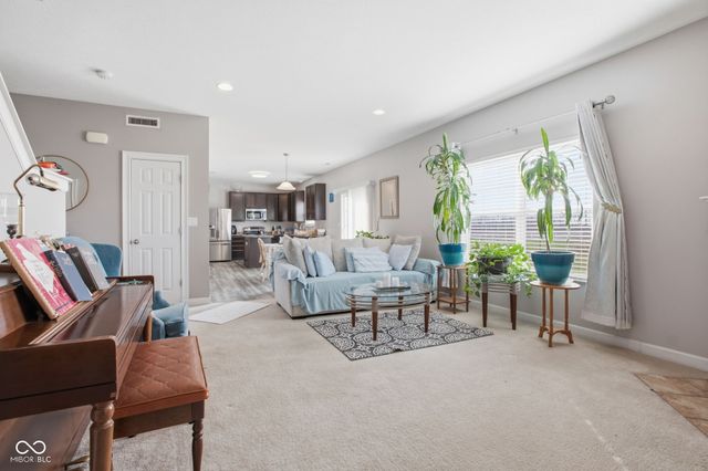 11851 Fawn Crest Drive, Indianapolis, IN 46235