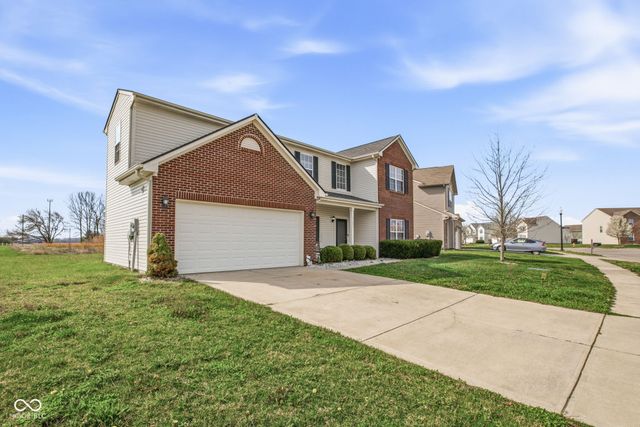 11851 Fawn Crest Drive, Indianapolis, IN 46235