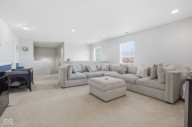 11851 Fawn Crest Drive, Indianapolis, IN 46235