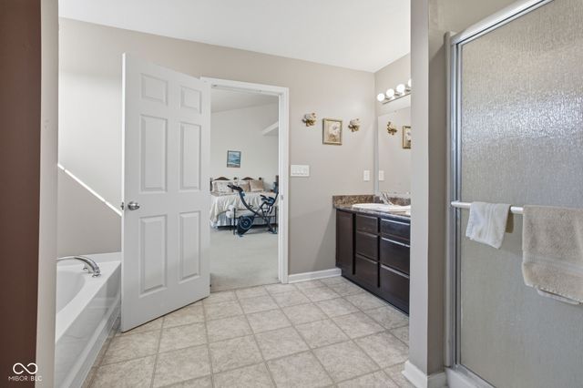 11851 Fawn Crest Drive, Indianapolis, IN 46235