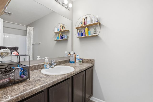 11851 Fawn Crest Drive, Indianapolis, IN 46235