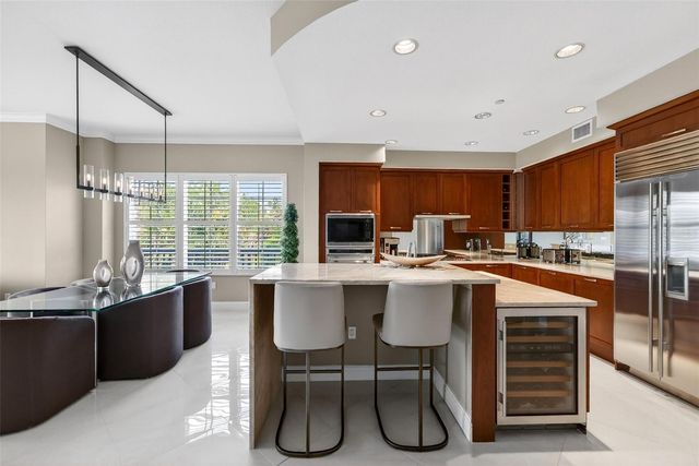 888 S ORANGE AVENUE 3A, Sarasota, FL 34236