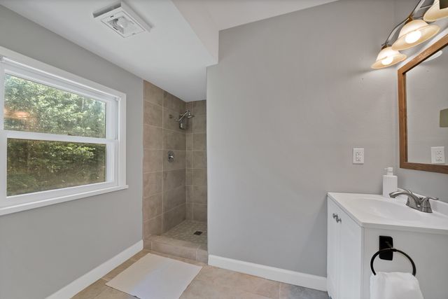 712 Briarwood Boulevard, Arlington, TX 76013