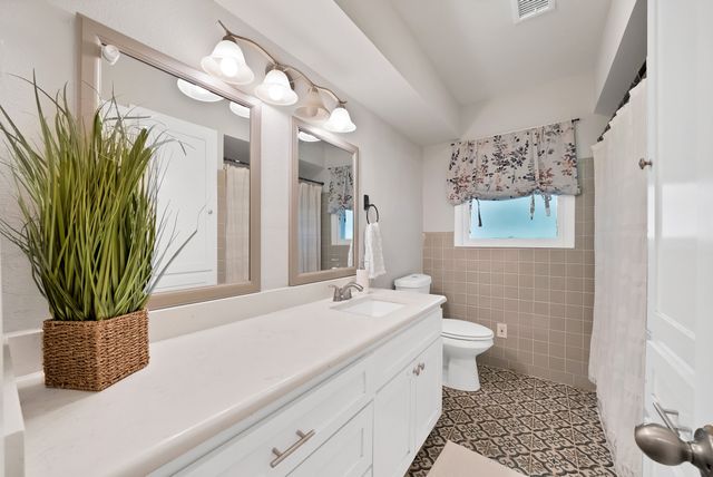 712 Briarwood Boulevard, Arlington, TX 76013