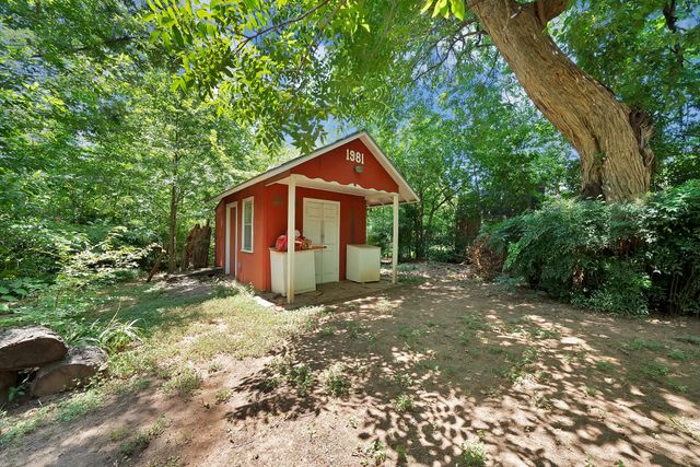 712 Briarwood Boulevard, Arlington, TX 76013