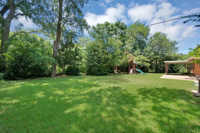 712 Briarwood Boulevard, Arlington, TX 76013