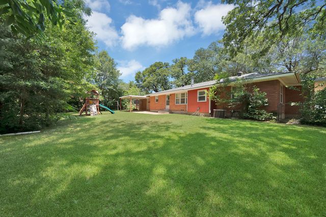 712 Briarwood Boulevard, Arlington, TX 76013