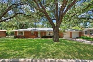 712 Briarwood Boulevard, Arlington, TX 76013