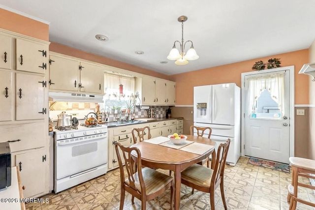 371 Sweetbriar Street, Keyport, NJ 07735