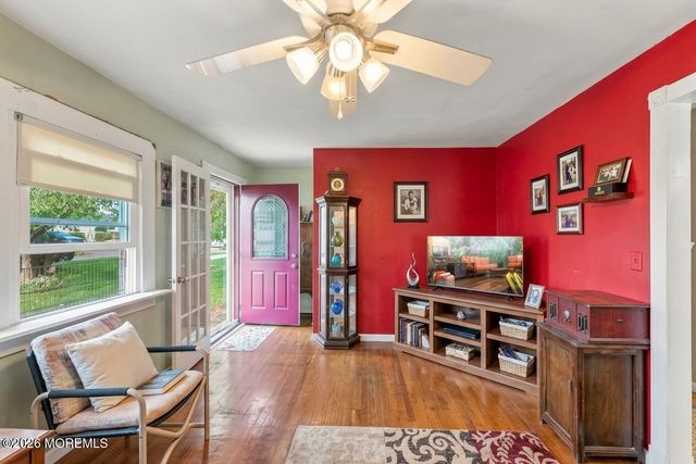 371 Sweetbriar Street, Keyport, NJ 07735