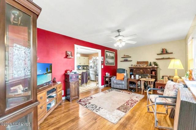 371 Sweetbriar Street, Keyport, NJ 07735