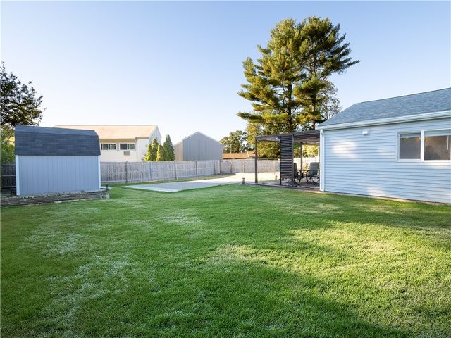 61 Fairfax Drive, Warwick, RI 02888