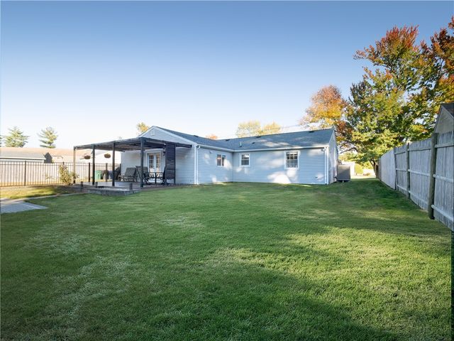 61 Fairfax Drive, Warwick, RI 02888