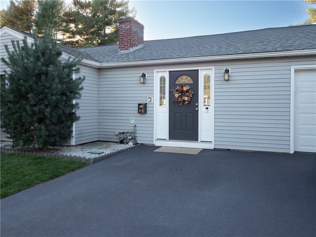 61 Fairfax Drive, Warwick, RI 02888