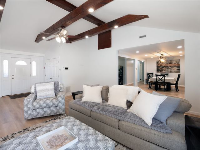 61 Fairfax Drive, Warwick, RI 02888