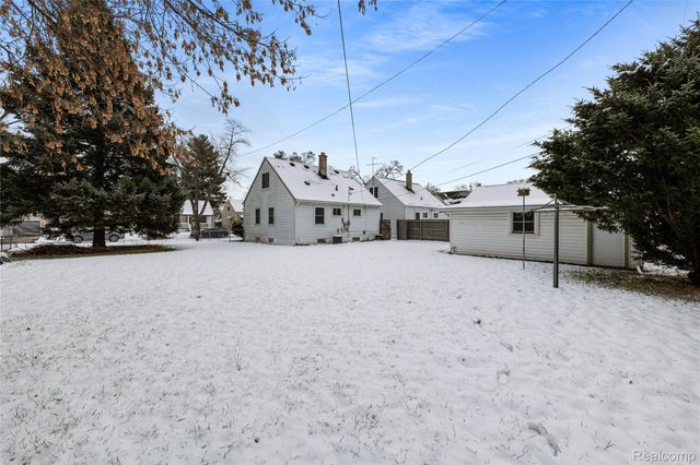 23403 Tawas Avenue, Hazel Park, MI 48030