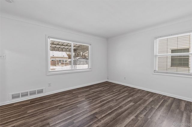 23403 Tawas Avenue, Hazel Park, MI 48030